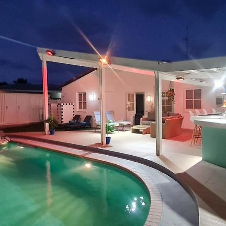 Family Villa With Big Pool And Absolute Privacy Willemstad Bagian luar foto