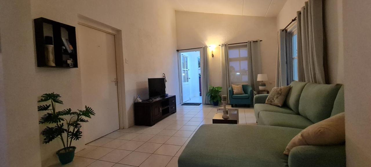 Family Villa With Big Pool And Absolute Privacy Willemstad Bagian luar foto