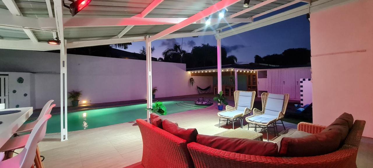 Family Villa With Big Pool And Absolute Privacy Willemstad Bagian luar foto